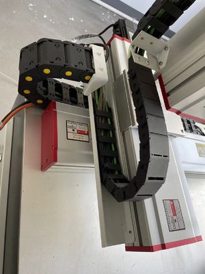 Machine de soudage automatique au laser à fibres avec système de contrôle Cypcut et 50Hz-5KHz