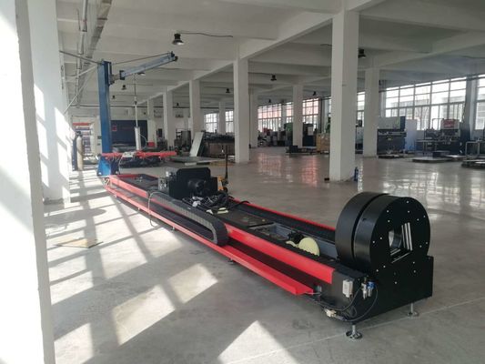 Machine de découpe de tubes laser à fibre de refroidissement par eau pour une haute précision