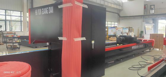 Machine de découpe de tubes métalliques avec commande CNC et consommation