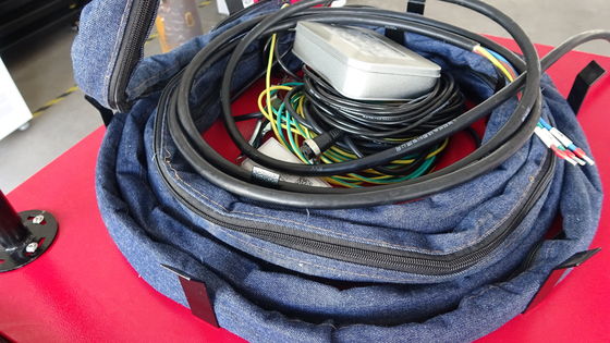 Soudeuse laser portative refroidie à l'eau 1000W 1500W 2000W 3000W pour l'épaisseur de coupe 1-6 mm