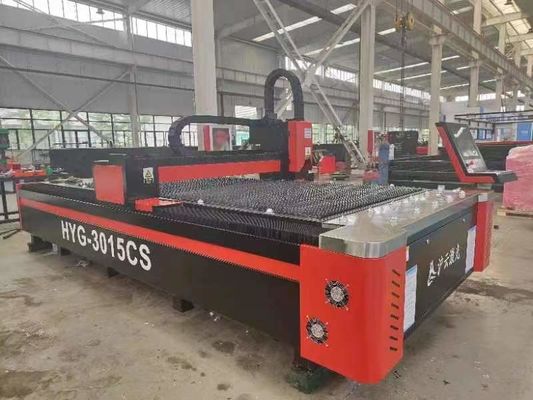 Vitesse de coupe de 25 m/min.