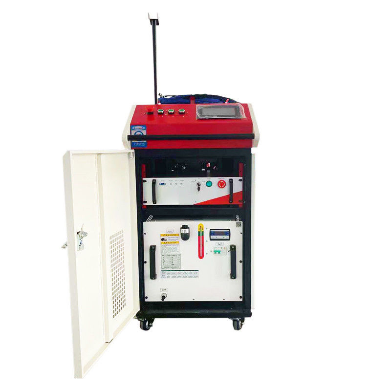 Ce fourni la machine à éliminer la rouille au laser à fibre pour le nettoyage du métal rouillé 1000w 1500w 2000w